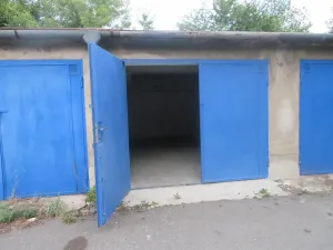 Pronájem garáže, Brno, Kneslova, 19 m2