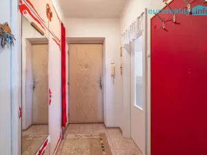 Prodej bytu 2+1, Horní Slavkov, Poštovní, 51 m2