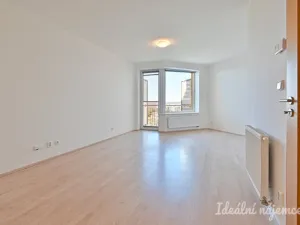 Pronájem bytu 1+kk, Brno, Bělohorská, 38 m2