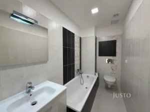 Pronájem bytu 2+kk, Jablonec nad Nisou, Na Roli, 42 m2