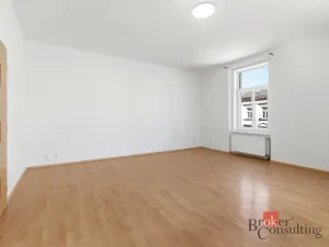 Pronájem bytu 1+kk, Děčín - Děčín II-Nové Město, Příkrá, 42 m2