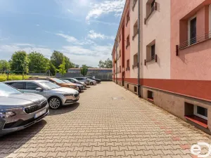 Prodej bytu 3+kk, Praha - Uhříněves, V bytovkách, 50 m2