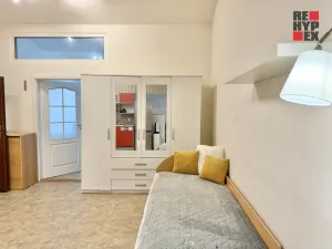 Prodej vícegeneračního domu, Pečky, Tř. 5. května, 980 m2