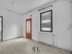 Prodej obchodního prostoru, Nový Bor, Česká, 325 m2