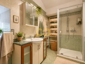Prodej výrobních prostor, Vlachovo Březí, Plánkova, 930 m2