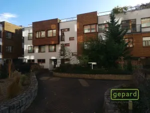 Pronájem bytu 3+kk, Praha, Nad Okrouhlíkem, 75 m2