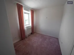 Prodej zemědělského objektu, Vlasatice, 5889 m2