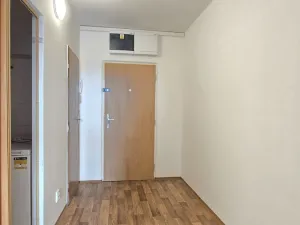 Pronájem bytu 2+kk, Praha, Famfulíkova, 43 m2