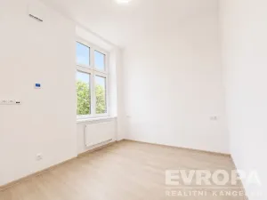 Pronájem bytu 2+kk, Břeclav, Národních hrdinů, 56 m2