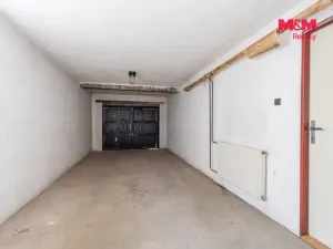 Prodej rodinného domu, Chvaletice, Budovatelů, 180 m2