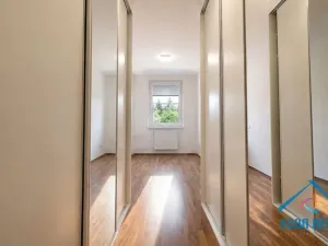 Prodej bytu 3+1, Praha - Troja, Hnězdenská, 68 m2