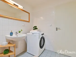 Prodej bytu 1+kk, Praha - Břevnov, Bělohorská, 52 m2