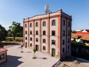 Pronájem obchodního prostoru, Dašice, Štenclova, 142 m2