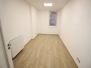 Pronájem kanceláře, Praha - Žižkov, Husitská, 63 m2