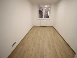 Pronájem kanceláře, Praha - Žižkov, Husitská, 63 m2