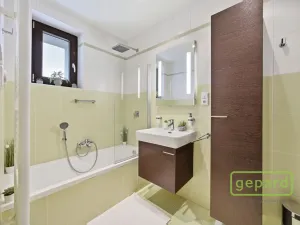 Prodej bytu 4+kk, Mníšek pod Brdy, Rymáňská, 102 m2