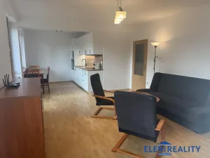 Pronájem bytu 2+kk, Hradec-Nová Ves, 66 m2