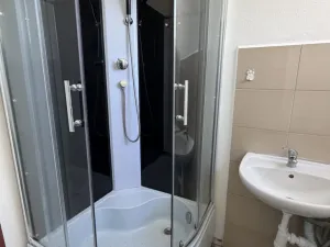 Pronájem obchodního prostoru, Klešice, 1007 m2