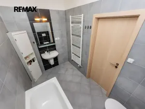 Prodej bytu 2+kk, Praha - Vršovice, Karpatská, 49 m2