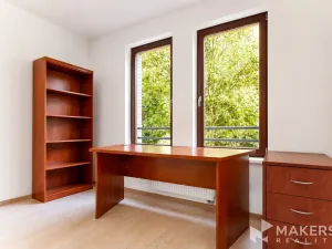 Pronájem bytu 3+1, Praha - Košíře, Lovčenská, 76 m2