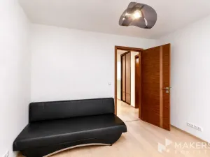 Pronájem bytu 3+1, Praha - Košíře, Lovčenská, 76 m2