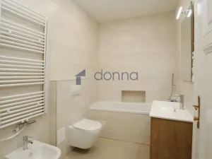 Pronájem bytu 3+1, Praha, Rumunská, 118 m2
