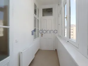 Pronájem bytu 3+1, Praha, Rumunská, 118 m2