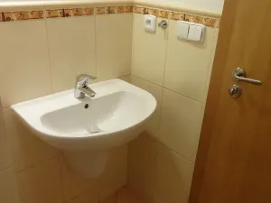 Pronájem bytu 2+kk, Praha - Podolí, Nedvědovo náměstí, 51 m2