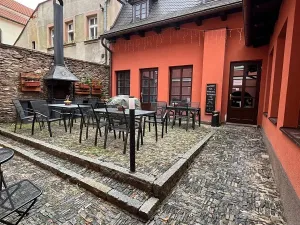 Pronájem obchodního prostoru, Kolín, Na Hradbách, 164 m2