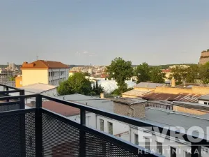 Pronájem atypického bytu, Praha, Spojovací, 49 m2
