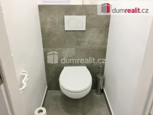 Pronájem bytu 1+1, Praha - Smíchov, Štorkánova, 34 m2