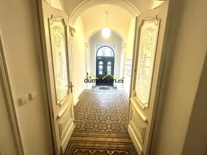 Prodej kanceláře, Praha, Pernerova, 88 m2
