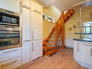 Prodej rodinného domu, Mořina, 320 m2