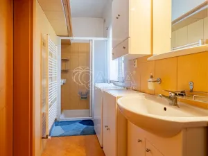 Prodej rodinného domu, Mořina, 320 m2