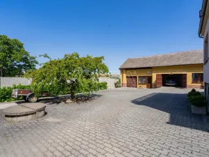 Prodej rodinného domu, Mořina, 320 m2