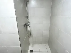 Pronájem bytu 1+kk, Praha - Radotín, Vrážská, 27 m2