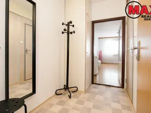 Pronájem bytu 1+kk, Praha - Háje, Schulhoffova, 29 m2