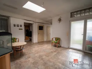 Prodej rodinného domu, Hrušovany u Brna, Vodní, 1000 m2