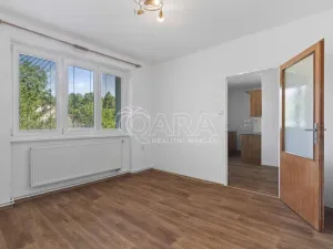 Prodej bytu 3+1, Velký Osek, Revoluční, 68 m2