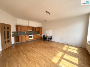 Pronájem bytu 2+kk, Praha - Vysočany, Pod pekárnami, 86 m2