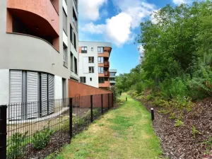 Pronájem bytu 2+kk, Praha - Radlice, U Komína, 47 m2