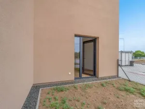 Pronájem bytu 2+kk, Hradec Králové - Kukleny, Pražská třída, 106 m2