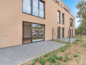 Pronájem bytu 2+kk, Hradec Králové - Kukleny, Pražská třída, 106 m2