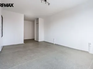 Prodej bytu 2+kk, Beroun - Beroun-Město, Košťálkova, 39 m2