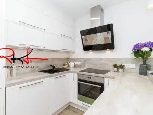 Prodej bytu 2+kk, Praha, Drnovská, 54 m2