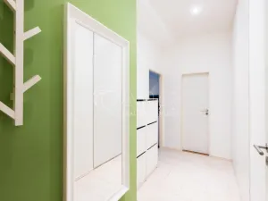 Pronájem bytu 2+kk, Praha - Holešovice, Na Maninách, 48 m2