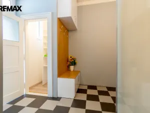 Pronájem bytu 2+kk, Hradec Králové, Škroupova, 56 m2