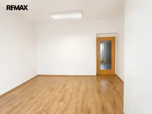 Pronájem kanceláře, Hradec Králové, S. K. Neumanna, 78 m2