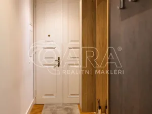 Prodej bytu 2+kk, Praha - Nové Město, Dlážděná, 61 m2