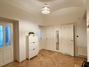 Pronájem bytu 3+1, Praha - Vinohrady, Šmilovského, 81 m2